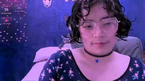 Snapshot of ninayellow chatting on July 2026 12:52:01 PM Nina online show from July 2026 12:52:01 PM