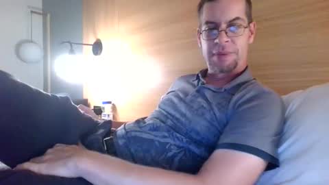 Snapshot of nineinchbronco chatting on May 2026 10:43:02 AM nineinchbronco online show from May 2026 10:43:02 AM