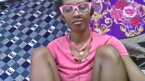 ninie246746 online show from April 2026 07:17:02 PM