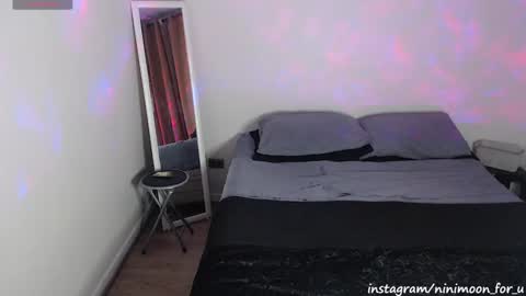 Ninimoon online show from December 2024 05:49:02 AM