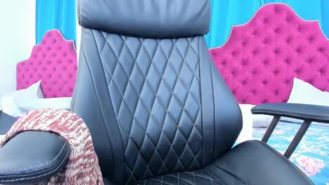 Snapshot of ninna_dee chatting on February 2025 10:52:01 AM nina dee online show from February 2025 10:52:01 AM