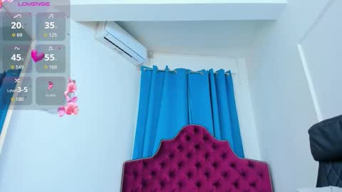 Snapshot of ninna_dee chatting on November 2025 04:44:01 AM nina dee online show from November 2025 04:44:01 AM