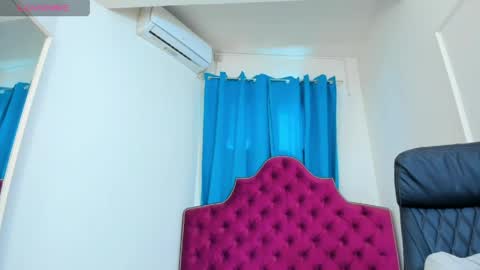 Snapshot of ninna_dee chatting on June 2026 05:54:02 AM nina dee online show from June 2026 05:54:02 AM