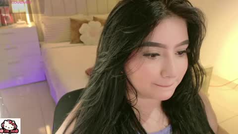 Nina online show from May 2026 01:19:01 PM