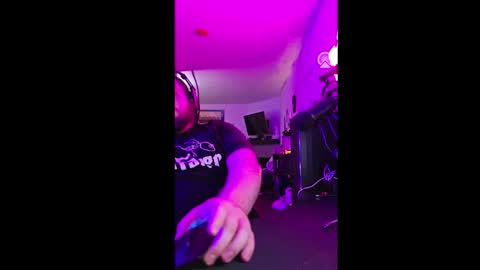 Snapshot of nippsino95 chatting on September 2025 10:20:01 AM HungStepSon online show from September 2025 10:20:01 AM