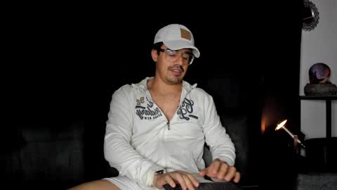 Snapshot of nipsfetich chatting on December 2024 12:02:01 AM Steven online show from December 2024 12:02:01 AM