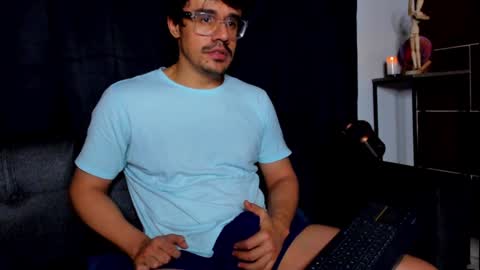 Snapshot of nipsfetich chatting on January 2025 01:05:02 AM Steven online show from January 2025 01:05:02 AM