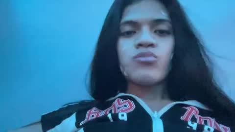 Snapshot of nishitatoe chatting on December 2024 01:18:01 AM nishi online show from December 2024 01:18:01 AM