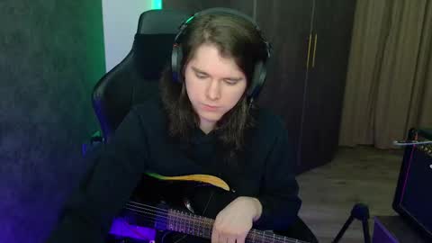 Snapshot of nitroshade chatting on January 2025 02:15:01 AM nitroshade online show from January 2025 02:15:01 AM