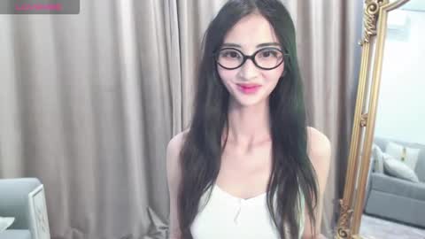 Snapshot of niufrommacau chatting on November 2025 12:27:02 PM Niu online show from November 2025 12:27:02 PM