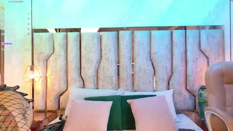 Nixx  online show from December 2025 03:22:01 AM