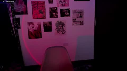 Nixxie  online show from June 2026 04:01:01 AM