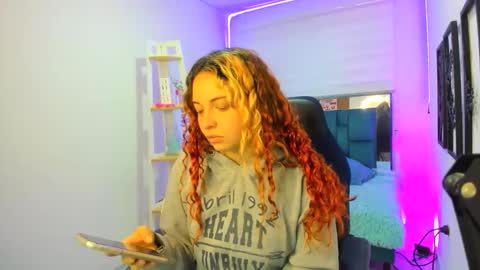 nixy_fresa online show from October 2025 11:02:01 AM