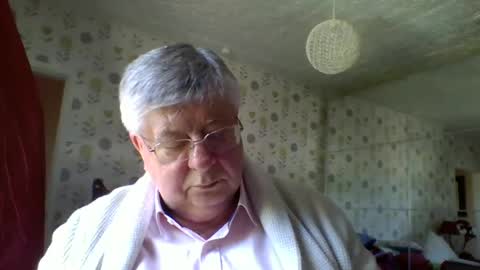 Snapshot of nn69uk chatting on May 2026 03:40:02 PM NN69UK online show from May 2026 03:40:02 PM