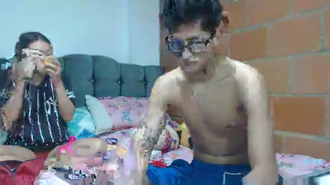 NoaandArez online show from November 2025 09:52:01 AM