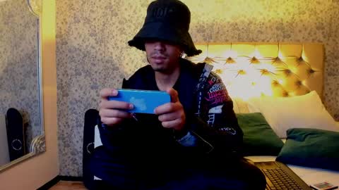 Noah online show from May 2026 04:41:02 AM