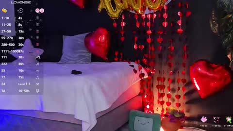 Snapshot of noah25_ chatting on February 2026 05:04:01 AM Noah online show from February 2026 05:04:01 AM