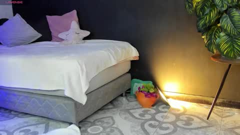 Snapshot of noah25_ chatting on February 2026 03:24:01 AM Noah online show from February 2026 03:24:01 AM