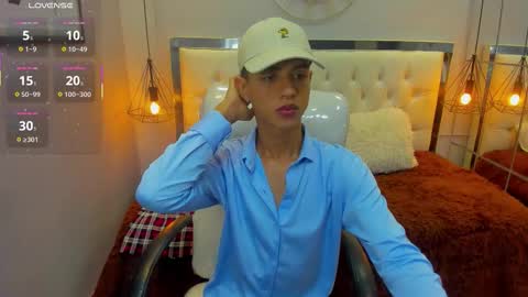 Snapshot of noah295155 chatting on February 2026 03:19:01 PM Alex online show from February 2026 03:19:01 PM