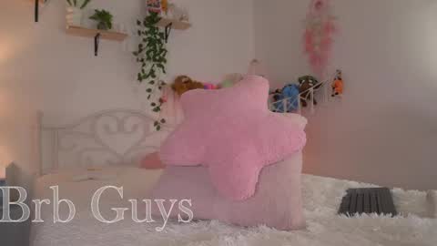 noah__23 online show from May 2026 10:37:02 PM