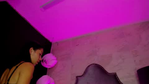 Zoe  online show from May 2026 03:23:02 AM