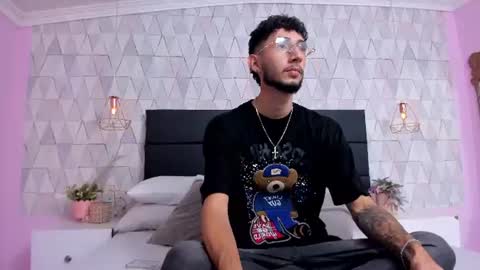 Snapshot of noah_ashford chatting on August 2026 08:41:02 PM Noah online show from August 2026 08:41:02 PM