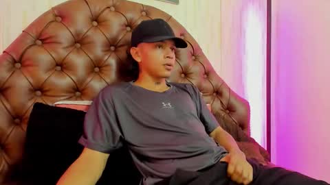 Noah Blake online show from September 2025 02:59:01 AM