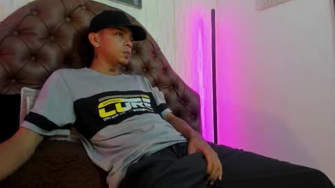 Noah Blake online show from September 2025 02:38:02 AM