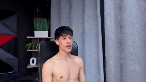 Noah Brigth online show from December 2024 01:50:01 AM