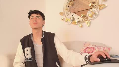 Noah online show from September 2025 01:24:02 PM