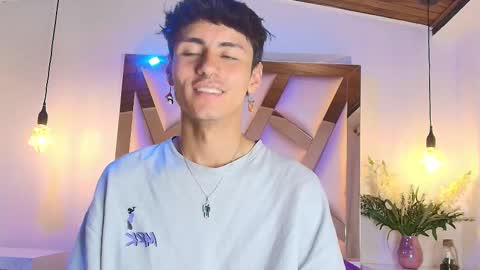 Noah online show from October 2025 04:42:01 AM