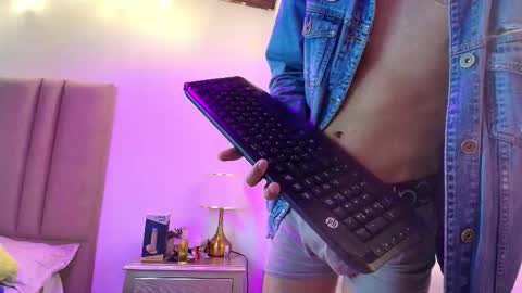 Noah online show from October 2025 05:39:02 AM