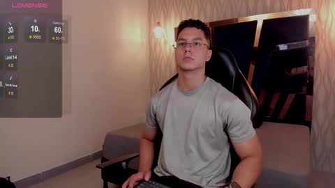 Snapshot of noah_clarkk chatting on March 2026 05:17:02 PM Noah online show from March 2026 05:17:02 PM