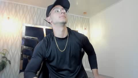 Snapshot of noah_clarkk chatting on March 2026 05:06:01 PM Noah online show from March 2026 05:06:01 PM