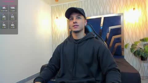 Snapshot of noah_clarkk chatting on April 2026 05:20:02 PM Noah online show from April 2026 05:20:02 PM