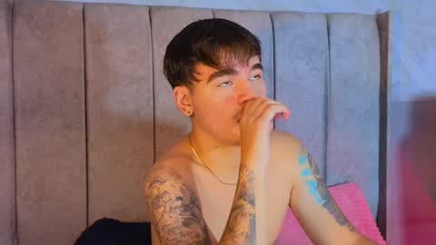 Snapshot of noah_coleman__ chatting on February 2025 04:40:01 AM NOAH online show from February 2025 04:40:01 AM