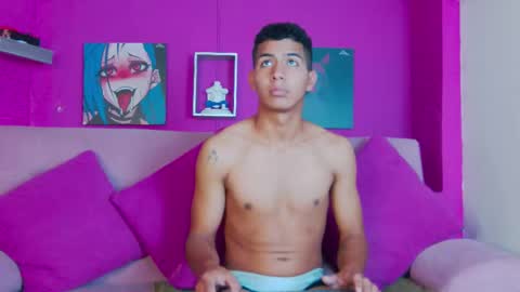 Snapshot of noah_greenhart chatting on December 2025 12:57:02 PM Noah online show from December 2025 12:57:02 PM