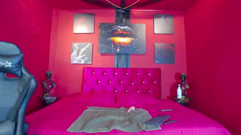 Snapshot of noah_greenhart chatting on January 2026 11:29:02 PM Noah online show from January 2026 11:29:02 PM