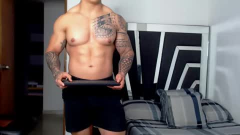 Snapshot of noah_harris01 chatting on December 2024 11:01:01 AM Noah Harris01 online show from December 2024 11:01:01 AM