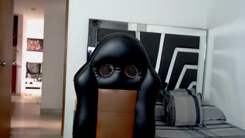 Snapshot of noah_harris01 chatting on February 2025 12:59:01 PM Noah Harris01 online show from February 2025 12:59:01 PM