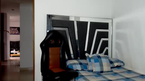 Noah Harris01 online show from January 2026 02:00:02 PM