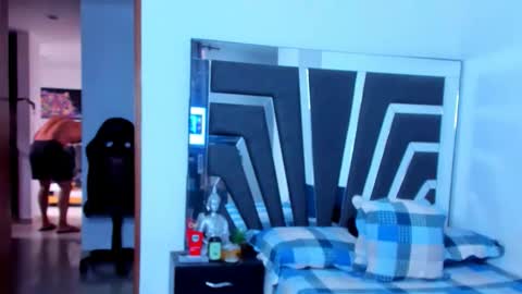 Noah Harris01 online show from February 2026 12:00:01 PM