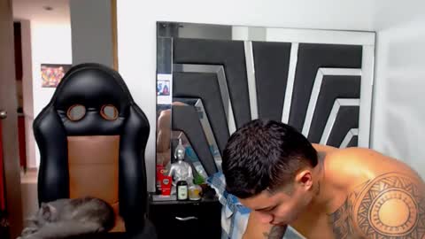 Snapshot of noah_harris01 chatting on March 2026 01:12:02 PM Noah Harris01 online show from March 2026 01:12:02 PM