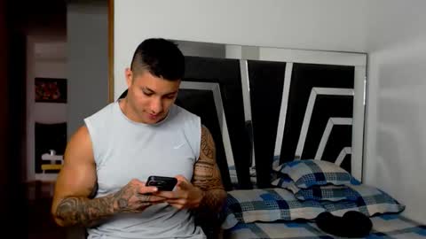 Snapshot of noah_harris01 chatting on April 2026 08:03:02 PM Noah Harris01 online show from April 2026 08:03:02 PM