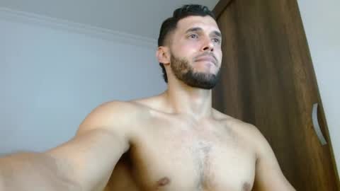 Snapshot of noah_jhonsonn chatting on June 2026 04:52:02 PM Noah online show from June 2026 04:52:02 PM