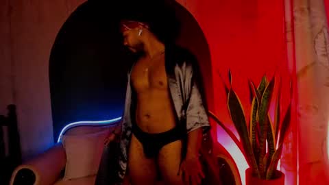 Noah online show from February 2025 12:54:02 AM