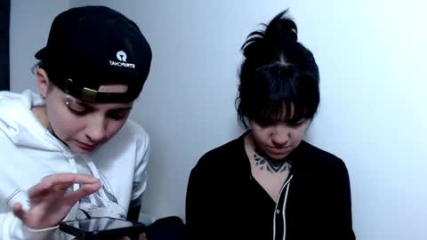 noah hehim    online show from February 2025 02:03:02 AM