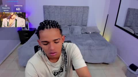 noah_smith04 online show from January 2025 11:58:02 AM