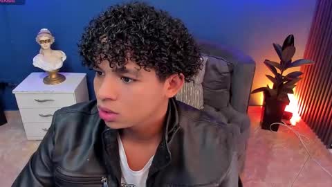 noah_smith04 online show from October 2025 12:17:02 PM