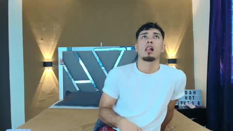 Snapshot of noah_smith05 chatting on March 2026 07:55:02 PM noah online show from March 2026 07:55:02 PM